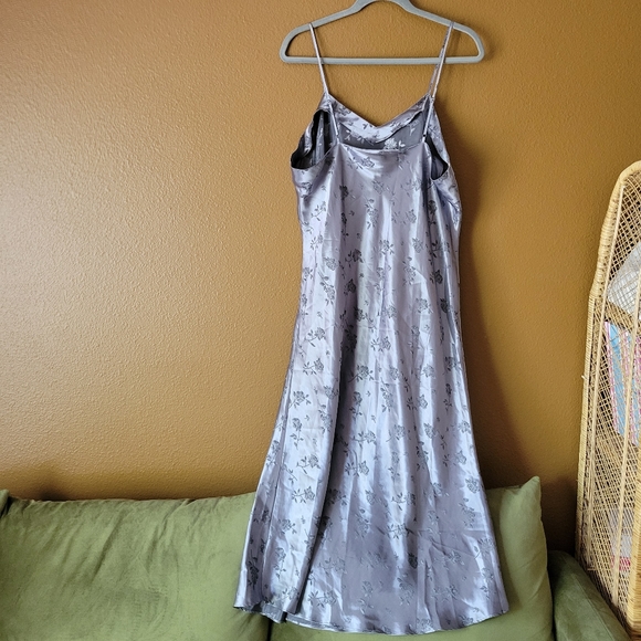Vintage Nightgown - Picture 7 of 9